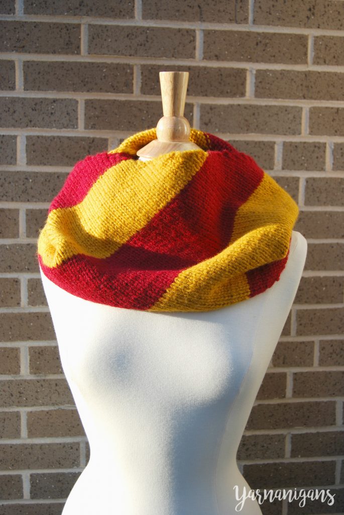 harry potter gryffindor stripes striped cowl knit knitting